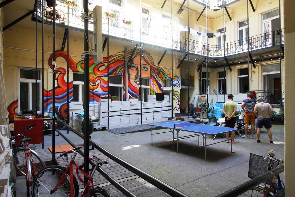 Dbc Hostel Budapest Exterior photo